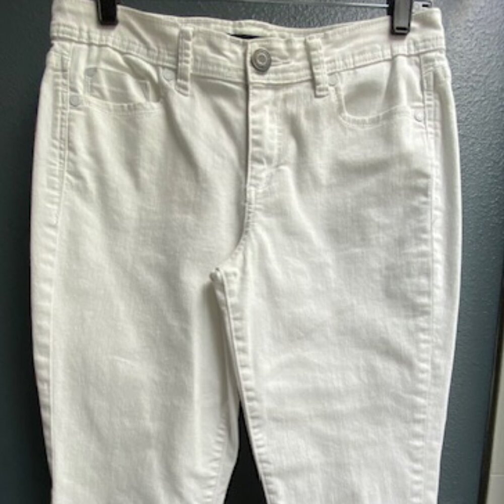 Calvin Klein White Skinny Crop Jeans - size 29 / 8 Petite
